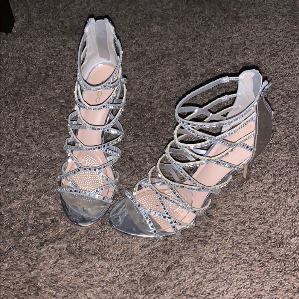Sparkling silver high heels